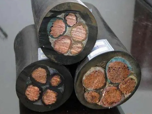 金聯宇電纜廠分析低壓電纜絕緣護套材料主要分為哪些.jpg 金聯宇電纜廠分析低壓電纜絕緣護套材料主要分為哪些.jpg